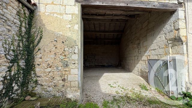 maison à vendre - 6 pièces - 171.0 m2 - CHANIERS - 17 - POITOU-CHARENTES - Century 21 Agence De L'Europe