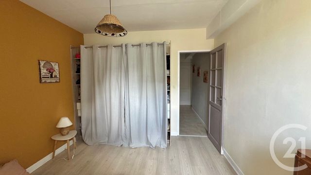 maison à vendre - 6 pièces - 171.0 m2 - CHANIERS - 17 - POITOU-CHARENTES - Century 21 Agence De L'Europe