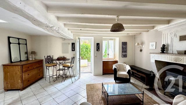 maison à vendre - 6 pièces - 171.0 m2 - CHANIERS - 17 - POITOU-CHARENTES - Century 21 Agence De L'Europe