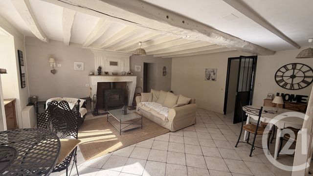 maison à vendre - 6 pièces - 171.0 m2 - CHANIERS - 17 - POITOU-CHARENTES - Century 21 Agence De L'Europe