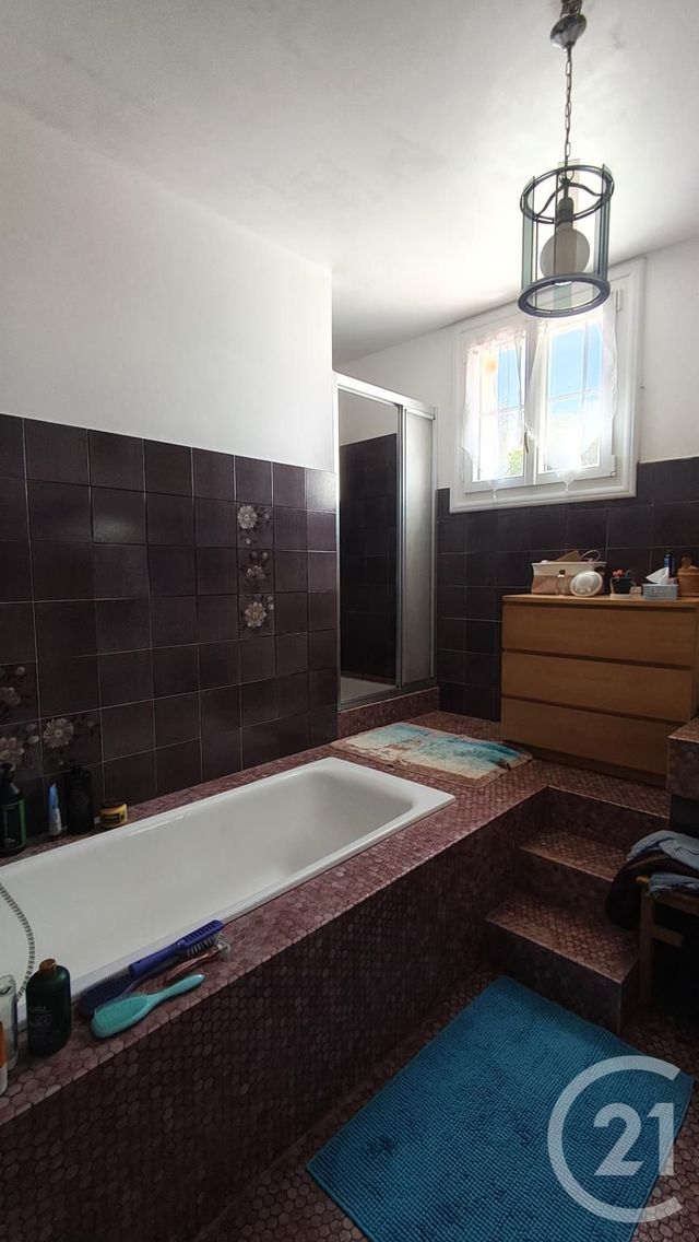 maison à vendre - 6 pièces - 126.0 m2 - LA CHAPELLE DES POTS - 17 - POITOU-CHARENTES - Century 21 Agence De L'Europe