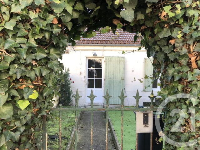 maison à vendre - 3 pièces - 61.5 m2 - 17 - POITOU-CHARENTES - Century 21 Agence De L'Europe