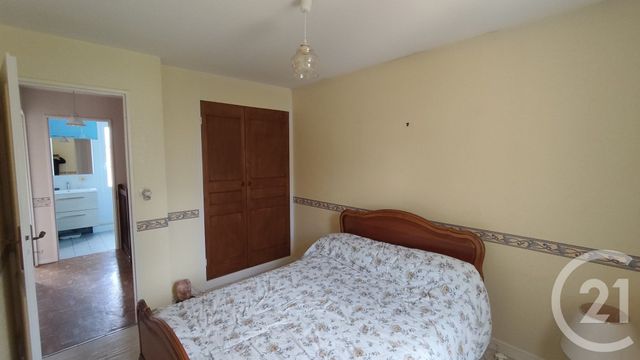 maison à vendre - 6 pièces - 86.9 m2 - SAINTES - 17 - POITOU-CHARENTES - Century 21 Agence De L'Europe