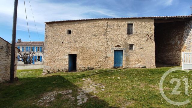 maison à vendre - 5 pièces - 101.0 m2 - LE DOUHET - 17 - POITOU-CHARENTES - Century 21 Agence De L'Europe