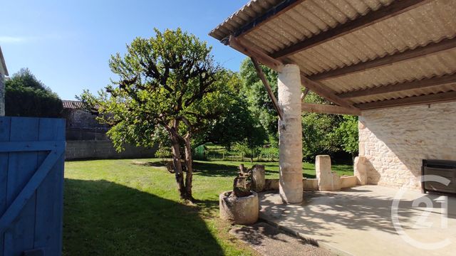 maison à vendre - 5 pièces - 101.0 m2 - LE DOUHET - 17 - POITOU-CHARENTES - Century 21 Agence De L'Europe