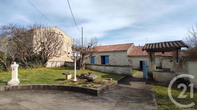 maison à vendre - 5 pièces - 101.0 m2 - LE DOUHET - 17 - POITOU-CHARENTES - Century 21 Agence De L'Europe