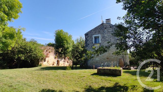maison à vendre - 5 pièces - 101.0 m2 - LE DOUHET - 17 - POITOU-CHARENTES - Century 21 Agence De L'Europe