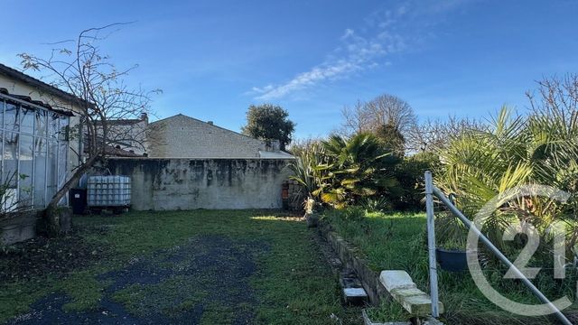 maison à vendre - 6 pièces - 140.0 m2 - SAINTES - 17 - POITOU-CHARENTES - Century 21 Agence De L'Europe
