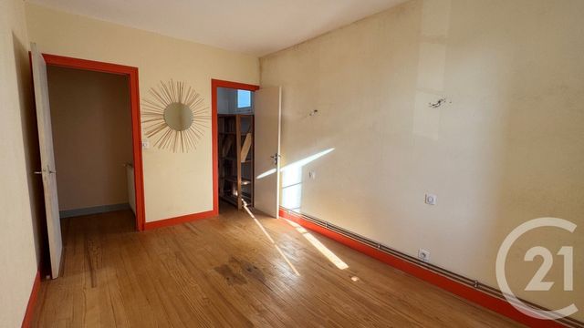 maison à vendre - 6 pièces - 140.0 m2 - SAINTES - 17 - POITOU-CHARENTES - Century 21 Agence De L'Europe