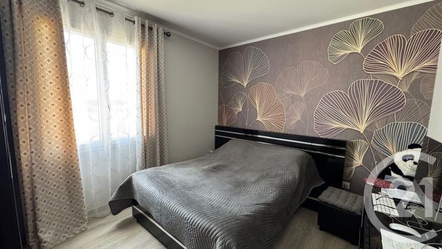 maison à vendre - 5 pièces - 116.94 m2 - SAINTES - 17 - POITOU-CHARENTES - Century 21 Agence De L'Europe