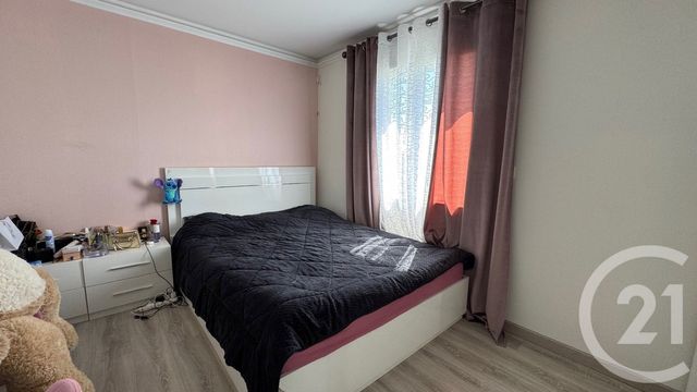 maison à vendre - 5 pièces - 116.94 m2 - SAINTES - 17 - POITOU-CHARENTES - Century 21 Agence De L'Europe