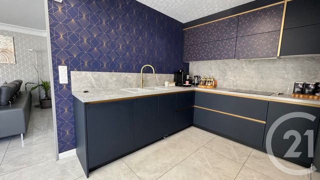 maison à vendre - 5 pièces - 116.94 m2 - SAINTES - 17 - POITOU-CHARENTES - Century 21 Agence De L'Europe