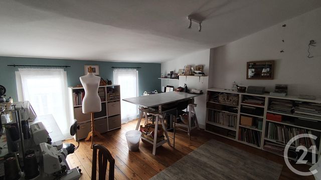 Afficher la photo en grand maison à vendre - 6 pièces - 147.05 m2 - SAINTES - 17 - POITOU-CHARENTES - Century 21 Agence De L'Europe