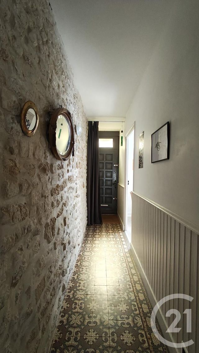 Afficher la photo en grand maison à vendre - 6 pièces - 147.05 m2 - SAINTES - 17 - POITOU-CHARENTES - Century 21 Agence De L'Europe