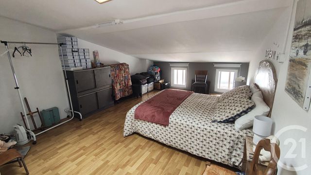 Afficher la photo en grand maison à vendre - 6 pièces - 147.05 m2 - SAINTES - 17 - POITOU-CHARENTES - Century 21 Agence De L'Europe