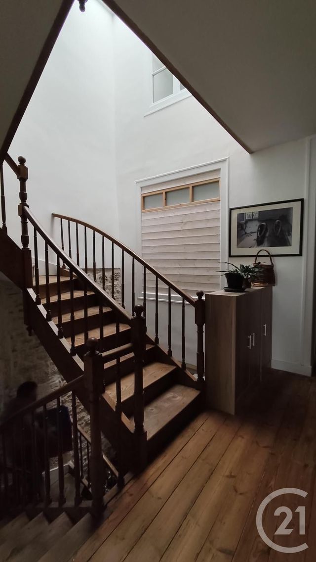 Afficher la photo en grand maison à vendre - 6 pièces - 147.05 m2 - SAINTES - 17 - POITOU-CHARENTES - Century 21 Agence De L'Europe