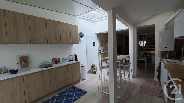 Afficher la photo en grand maison à vendre - 6 pièces - 147.05 m2 - SAINTES - 17 - POITOU-CHARENTES - Century 21 Agence De L'Europe