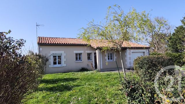maison à vendre - 4 pièces - 91.76 m2 - BUSSAC SUR CHARENTE - 17 - POITOU-CHARENTES - Century 21 Agence De L'Europe
