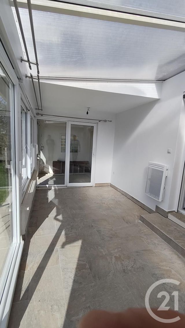 maison à vendre - 4 pièces - 91.76 m2 - BUSSAC SUR CHARENTE - 17 - POITOU-CHARENTES - Century 21 Agence De L'Europe