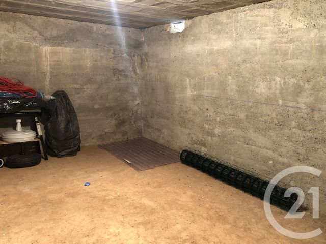 maison à vendre - 5 pièces - 83.0 m2 - SAINTES - 17 - POITOU-CHARENTES - Century 21 Agence De L'Europe