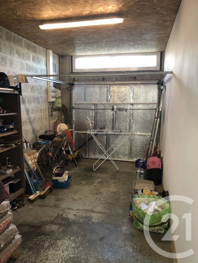 maison à vendre - 5 pièces - 83.0 m2 - SAINTES - 17 - POITOU-CHARENTES - Century 21 Agence De L'Europe