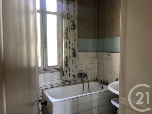 maison à vendre - 5 pièces - 76.96 m2 - SAINTES - 17 - POITOU-CHARENTES - Century 21 Agence De L'Europe