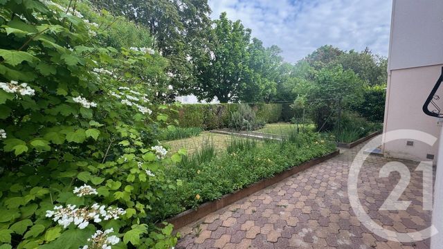 maison à vendre - 4 pièces - 89.57 m2 - SAINTES - 17 - POITOU-CHARENTES - Century 21 Agence De L'Europe