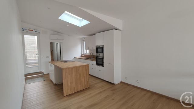 maison à vendre - 4 pièces - 100.5 m2 - SAINTES - 17 - POITOU-CHARENTES - Century 21 Agence De L'Europe