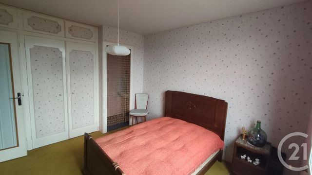 maison à vendre - 7 pièces - 170.97 m2 - SAINTES - 17 - POITOU-CHARENTES - Century 21 Agence De L'Europe