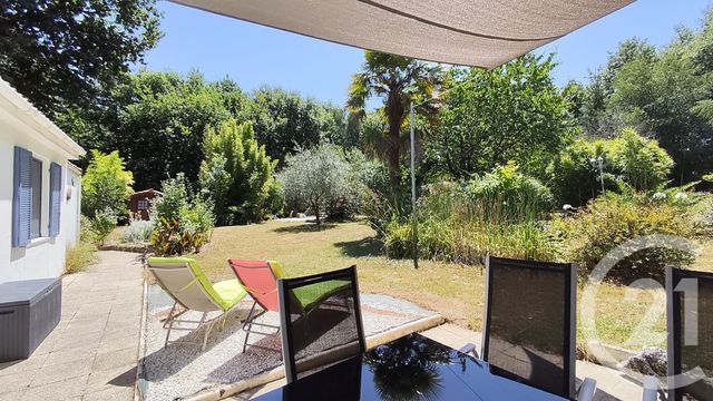 maison à vendre - 5 pièces - 100.0 m2 - CHERMIGNAC - 17 - POITOU-CHARENTES - Century 21 Agence De L'Europe