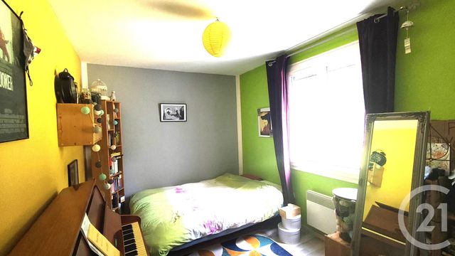 maison à vendre - 5 pièces - 100.0 m2 - CHERMIGNAC - 17 - POITOU-CHARENTES - Century 21 Agence De L'Europe