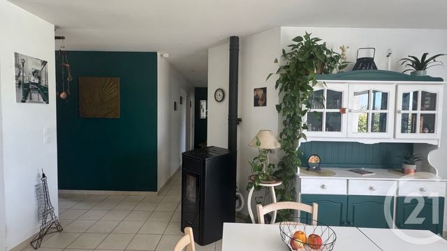 maison à vendre - 5 pièces - 104.2 m2 - ST VAIZE - 17 - POITOU-CHARENTES - Century 21 Agence De L'Europe