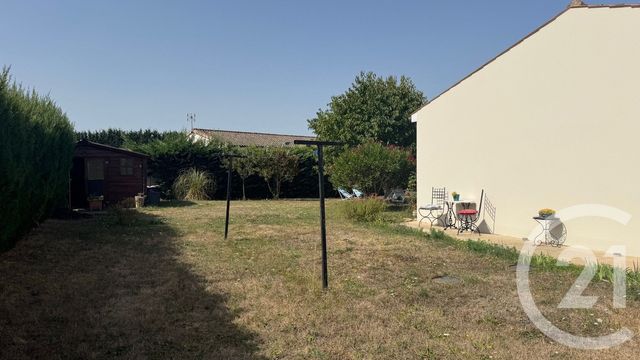 maison à vendre - 5 pièces - 104.2 m2 - ST VAIZE - 17 - POITOU-CHARENTES - Century 21 Agence De L'Europe