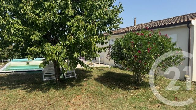 maison à vendre - 5 pièces - 104.2 m2 - ST VAIZE - 17 - POITOU-CHARENTES - Century 21 Agence De L'Europe