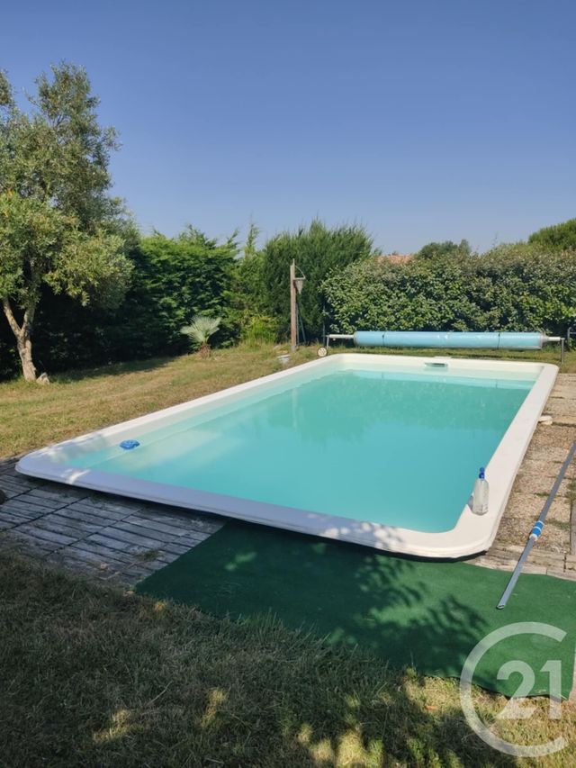 maison à vendre - 5 pièces - 104.2 m2 - ST VAIZE - 17 - POITOU-CHARENTES - Century 21 Agence De L'Europe