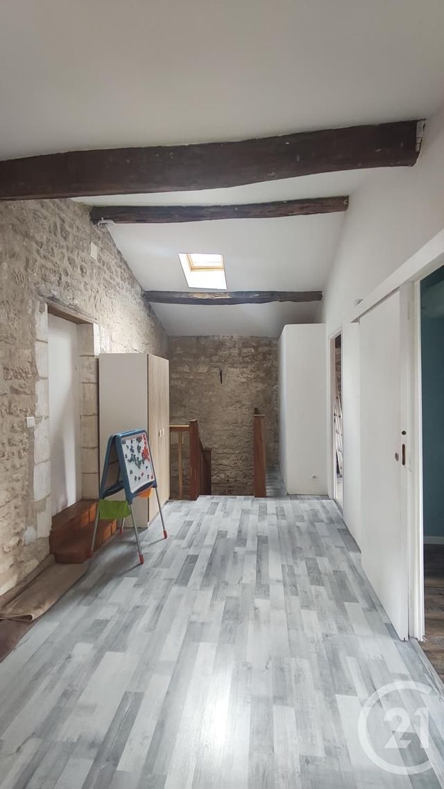 Afficher la photo en grand maison à vendre - 6 pièces - 150.0 m2 - CRAZANNES - 17 - POITOU-CHARENTES - Century 21 Agence De L'Europe