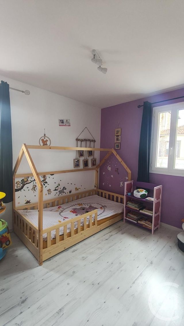 Afficher la photo en grand maison à vendre - 6 pièces - 150.0 m2 - CRAZANNES - 17 - POITOU-CHARENTES - Century 21 Agence De L'Europe