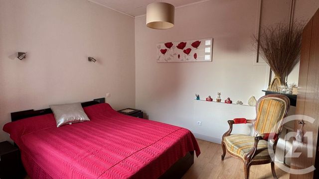 maison à vendre - 4 pièces - 108.4 m2 - SAINTES - 17 - POITOU-CHARENTES - Century 21 Agence De L'Europe