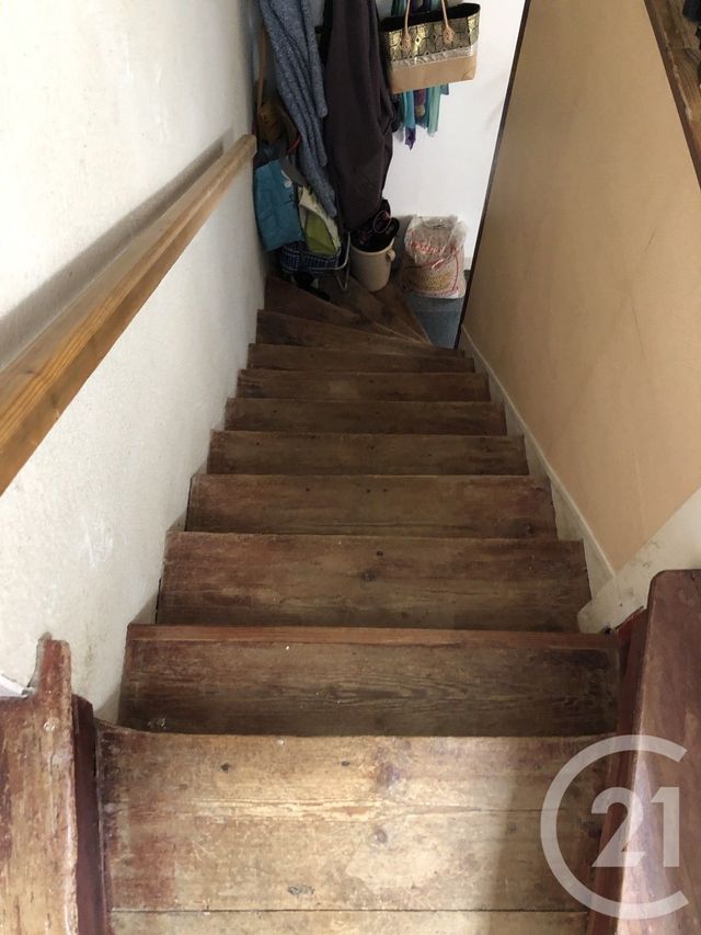 Afficher la photo en grand Appartement à vendre - 6 pièces - 102.94 m2 - SAINTES - 17 - POITOU-CHARENTES - Century 21 Agence De L'Europe