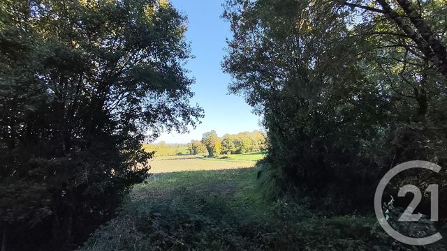 maison à vendre - 4 pièces - 92.78 m2 - BRIZAMBOURG - 17 - POITOU-CHARENTES - Century 21 Agence De L'Europe