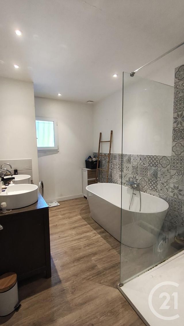 maison à vendre - 4 pièces - 92.78 m2 - BRIZAMBOURG - 17 - POITOU-CHARENTES - Century 21 Agence De L'Europe