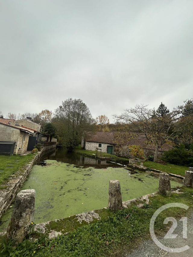 maison à vendre - 7 pièces - 229.37 m2 - GRANDJEAN - 17 - POITOU-CHARENTES - Century 21 Agence De L'Europe