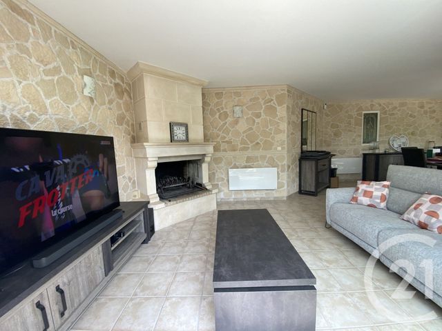 maison à vendre - 4 pièces - 122.3 m2 - MEURSAC - 17 - POITOU-CHARENTES - Century 21 Agence De L'Europe