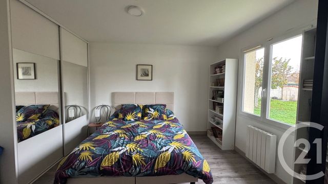 maison à vendre - 4 pièces - 122.3 m2 - MEURSAC - 17 - POITOU-CHARENTES - Century 21 Agence De L'Europe