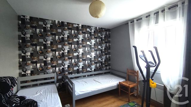 maison à vendre - 4 pièces - 104.32 m2 - VARZAY - 17 - POITOU-CHARENTES - Century 21 Agence De L'Europe