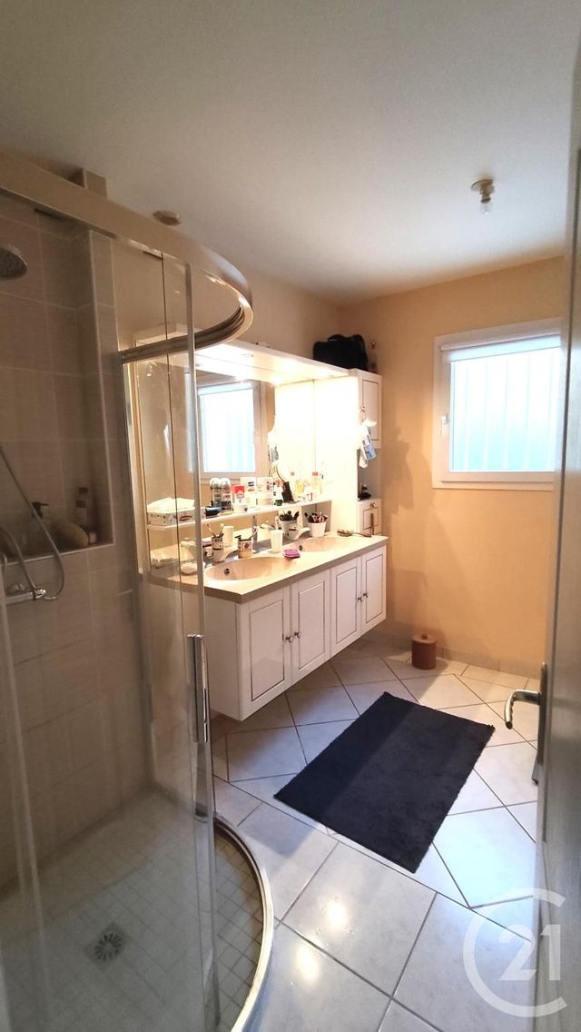 maison à vendre - 4 pièces - 104.32 m2 - VARZAY - 17 - POITOU-CHARENTES - Century 21 Agence De L'Europe