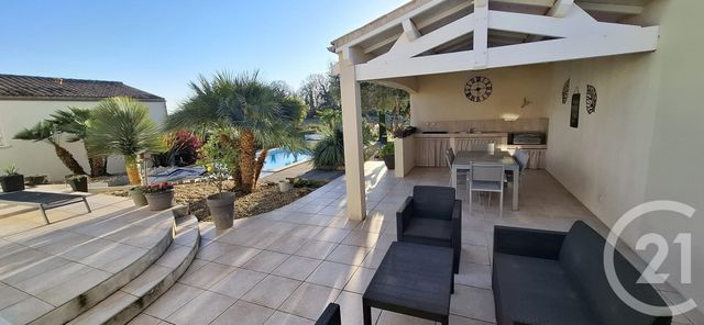 maison à vendre - 5 pièces - 151.0 m2 - MEURSAC - 17 - POITOU-CHARENTES - Century 21 Agence De L'Europe