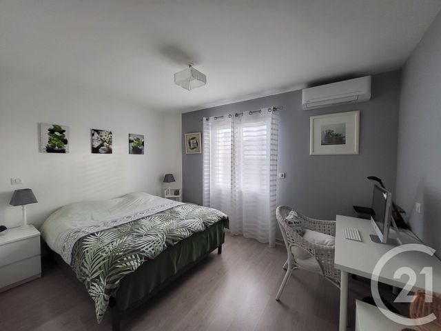 maison à vendre - 5 pièces - 151.0 m2 - MEURSAC - 17 - POITOU-CHARENTES - Century 21 Agence De L'Europe