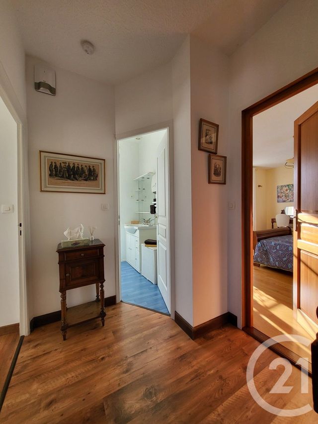 maison à vendre - 5 pièces - 152.0 m2 - SAINTES - 17 - POITOU-CHARENTES - Century 21 Agence De L'Europe