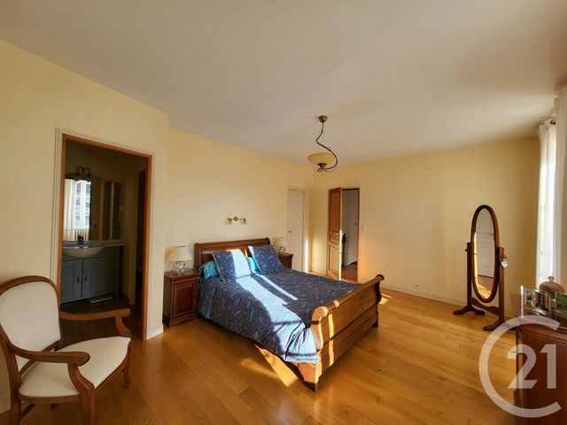 maison à vendre - 5 pièces - 152.0 m2 - SAINTES - 17 - POITOU-CHARENTES - Century 21 Agence De L'Europe